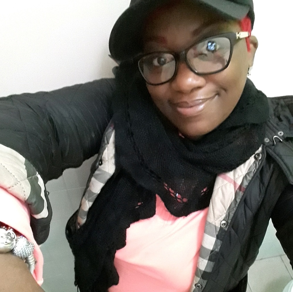 Meet your Posher, Nadia